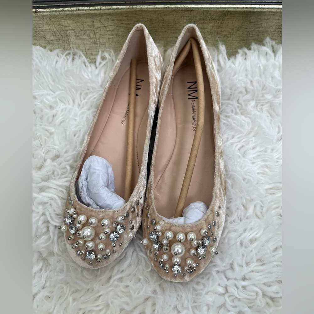 Brand new Neiman Marcus ballet flats.